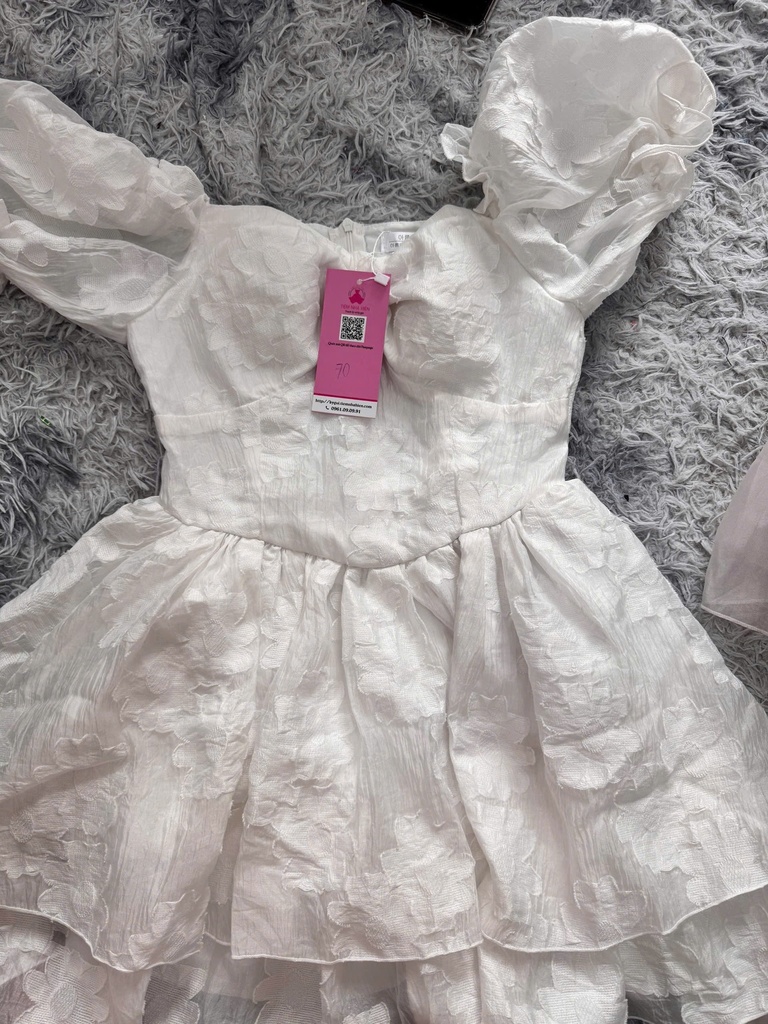 VÁY TRẮNG 2 DÂY SEN