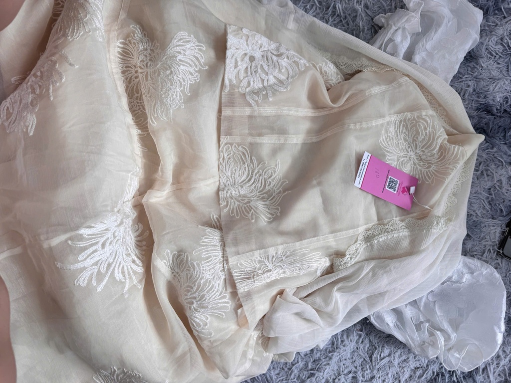 SET VÁY KEM 3 CHI TIẾT SEN