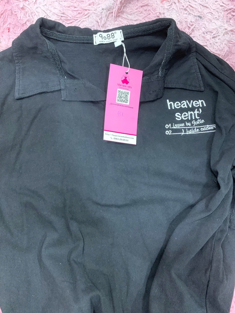 ÁO PHÔNG ĐEN CÓ CỔ T.LINH