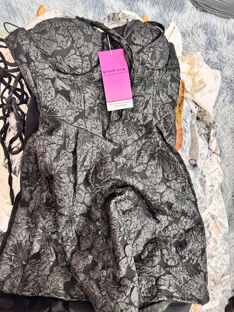 VÁY 2 DÂY HOA GẤM YEN