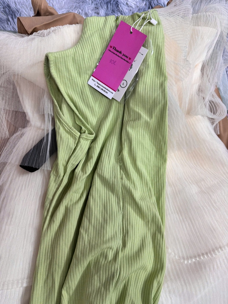 VÁY BODY XANH LÁ SÁT NÁCH YEN