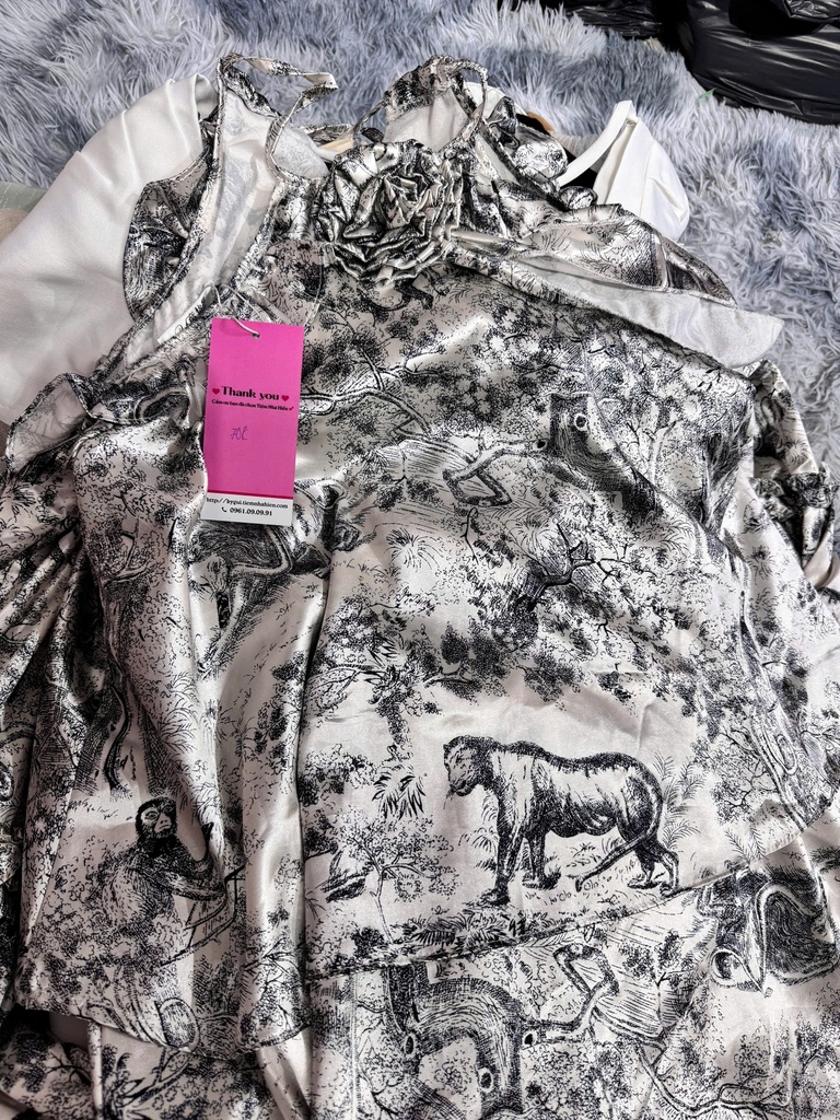 VÁY YẾM GẤM YEN