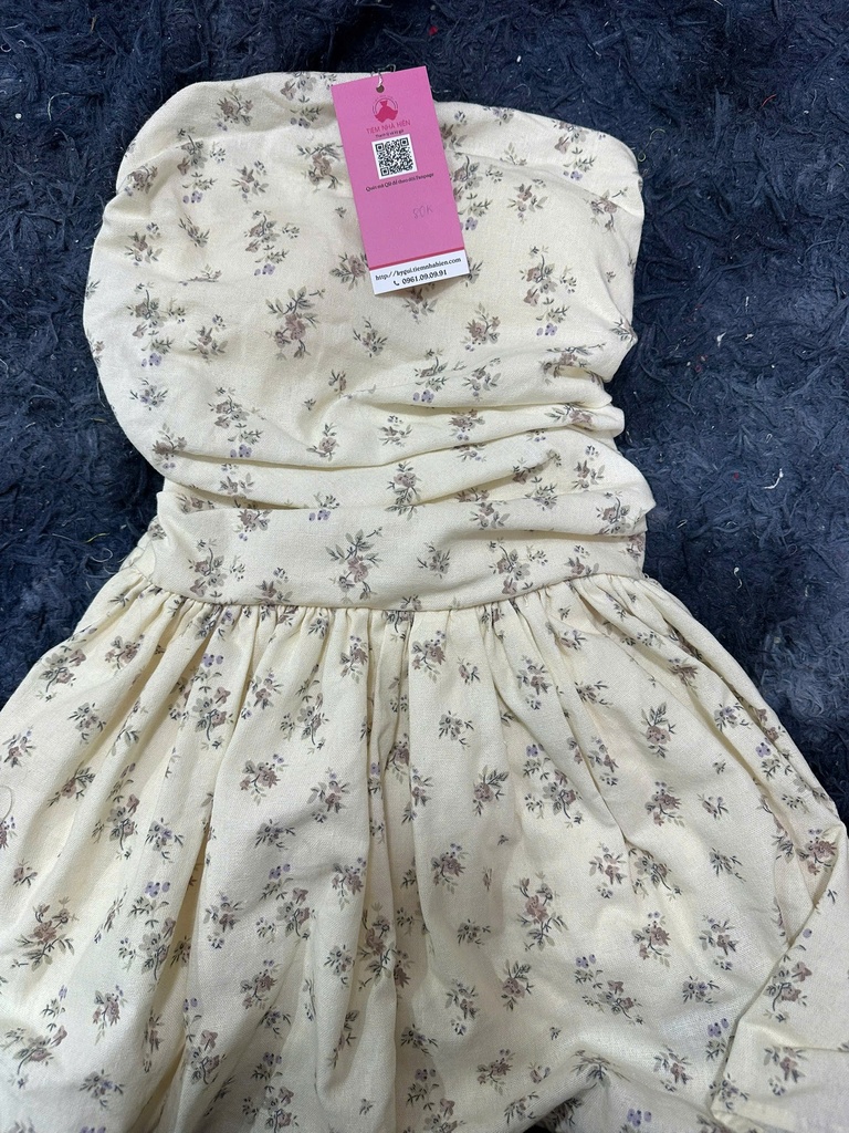 VÁY CUP ĐŨI TRẮNG HOA NHÍ T.NGUYEN