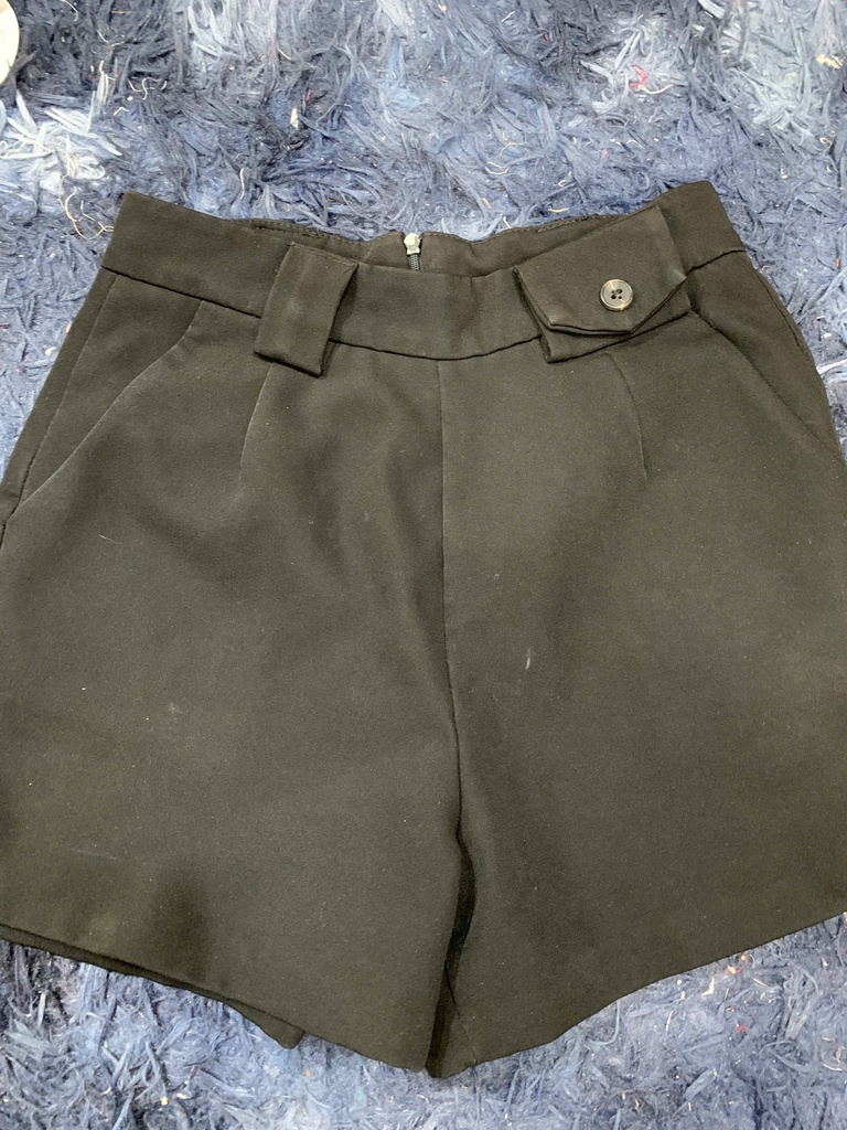 QUẦN SOOC ĐEN TÚI TRƯỚC NTKOANH