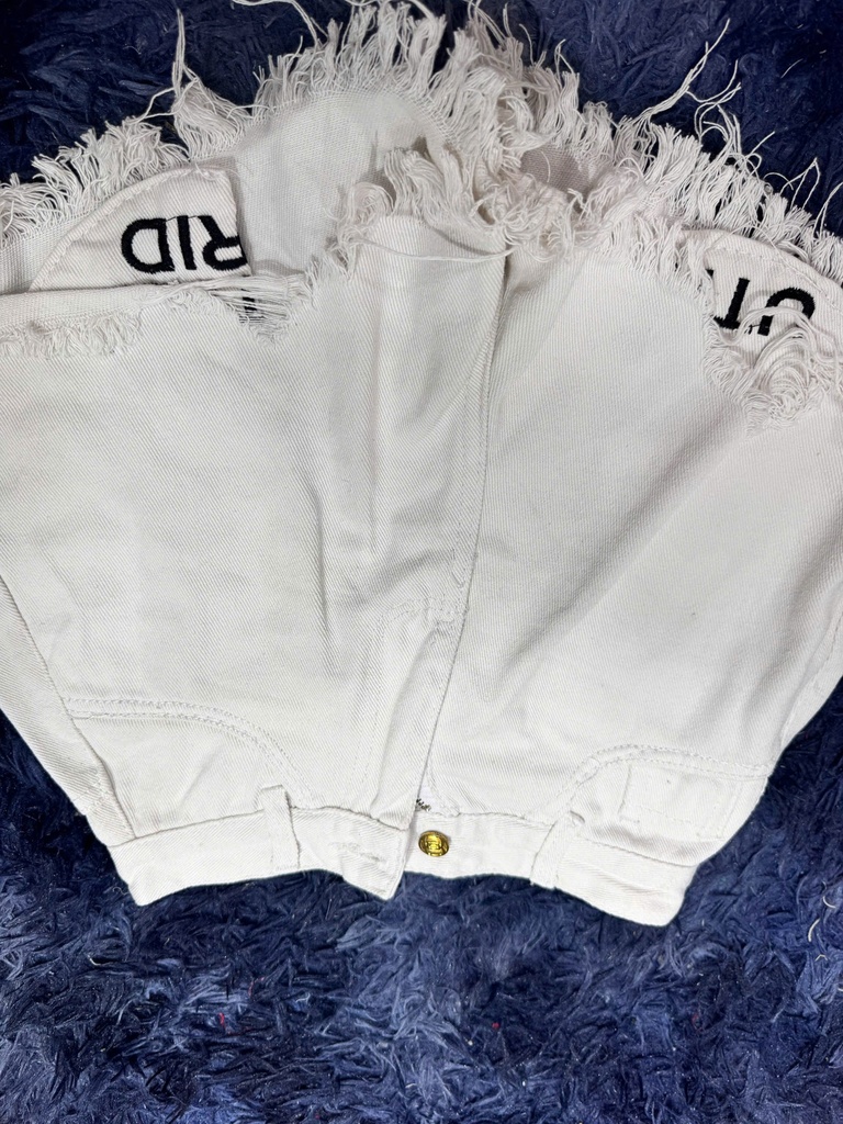 QUẦN SOOC TRẮNG TUARUA HA