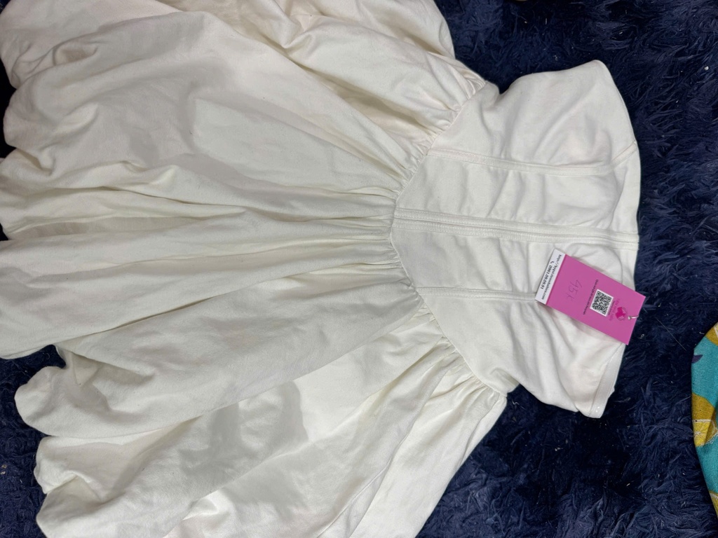 VÁY TRẮNG CUP NGỰC ANH