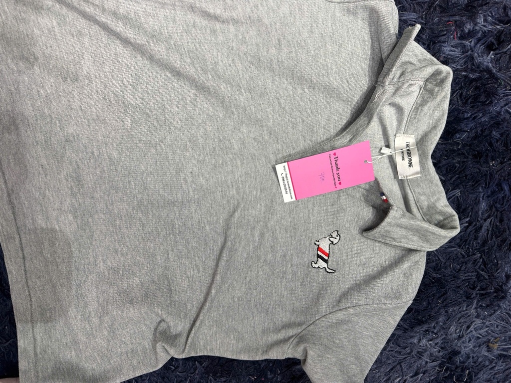 ÁO PHÔNG XÁM CÓ CỔ HỌA TIẾT DOG VAN