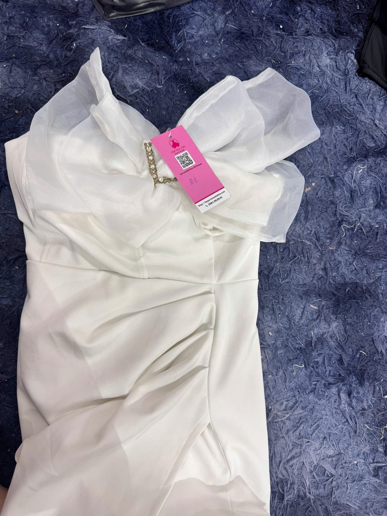 VÁY 2 DÂY VOAN TRẮNG NƠ NGỰC YEN