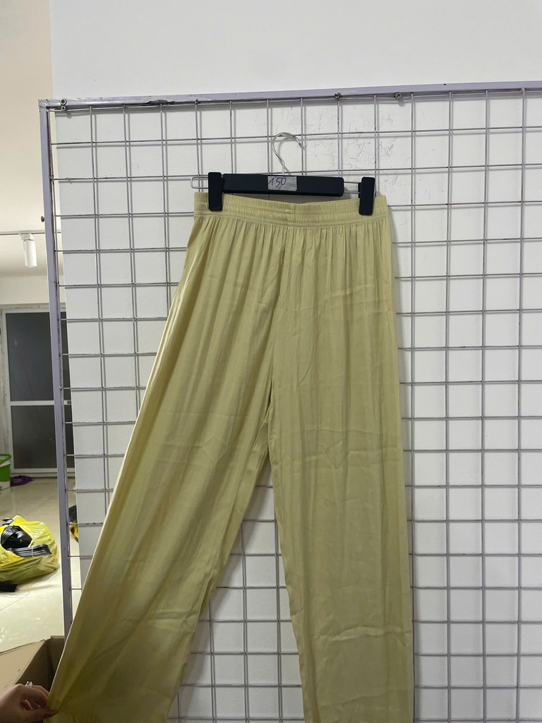 quần xuông đũi màu kem