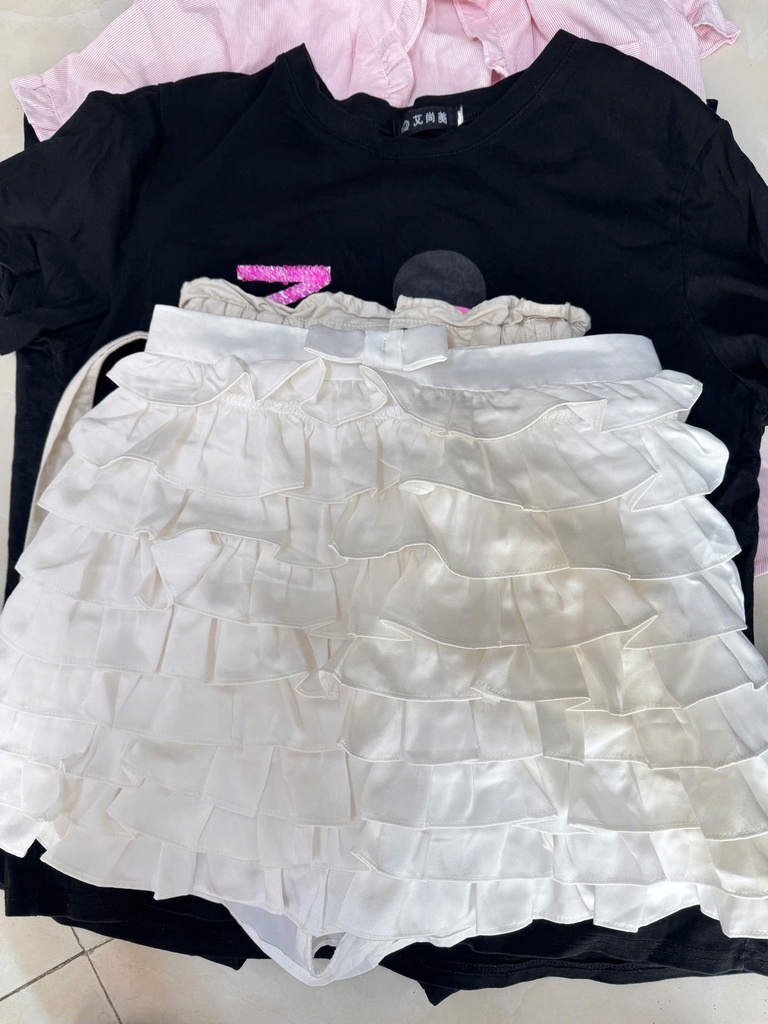 CV TRẮNG XẾP LY TẦNG NMPHUONG