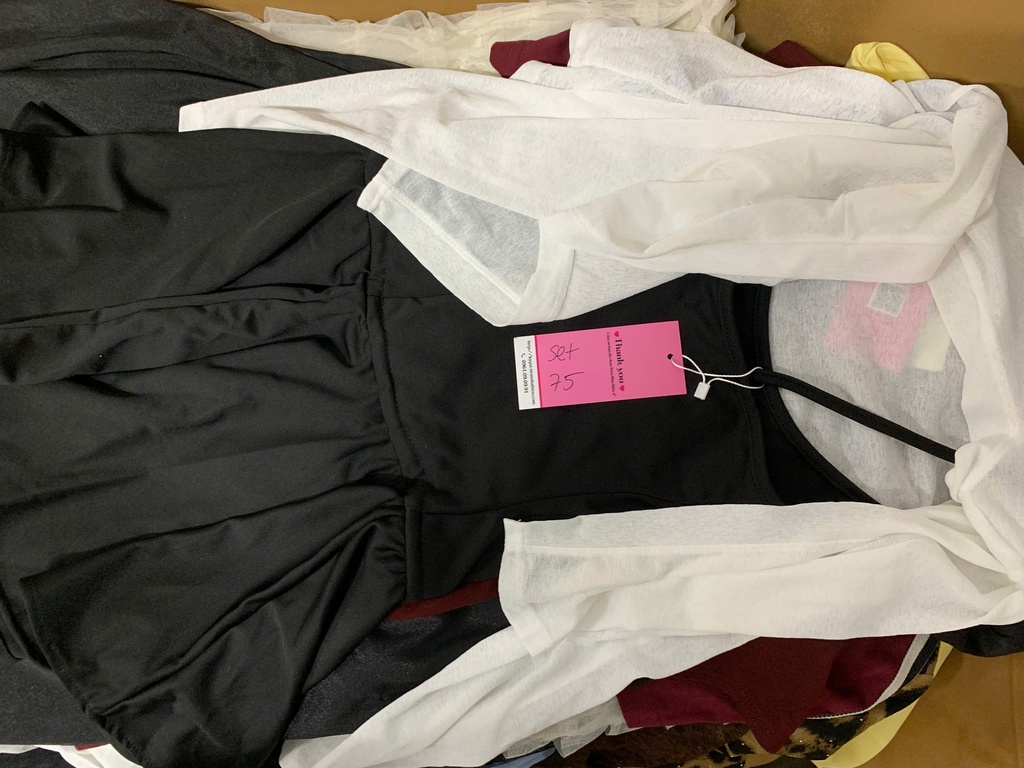 SET VÁY ĐEN 2 DÂY KÈM ÁO KHOÁC NGOÀI THUY