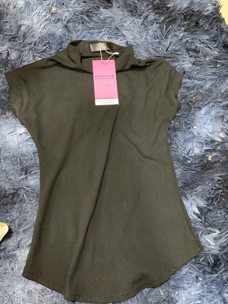 ÁO PHÔNG ĐEN CỘC TAY T.NGUYEN