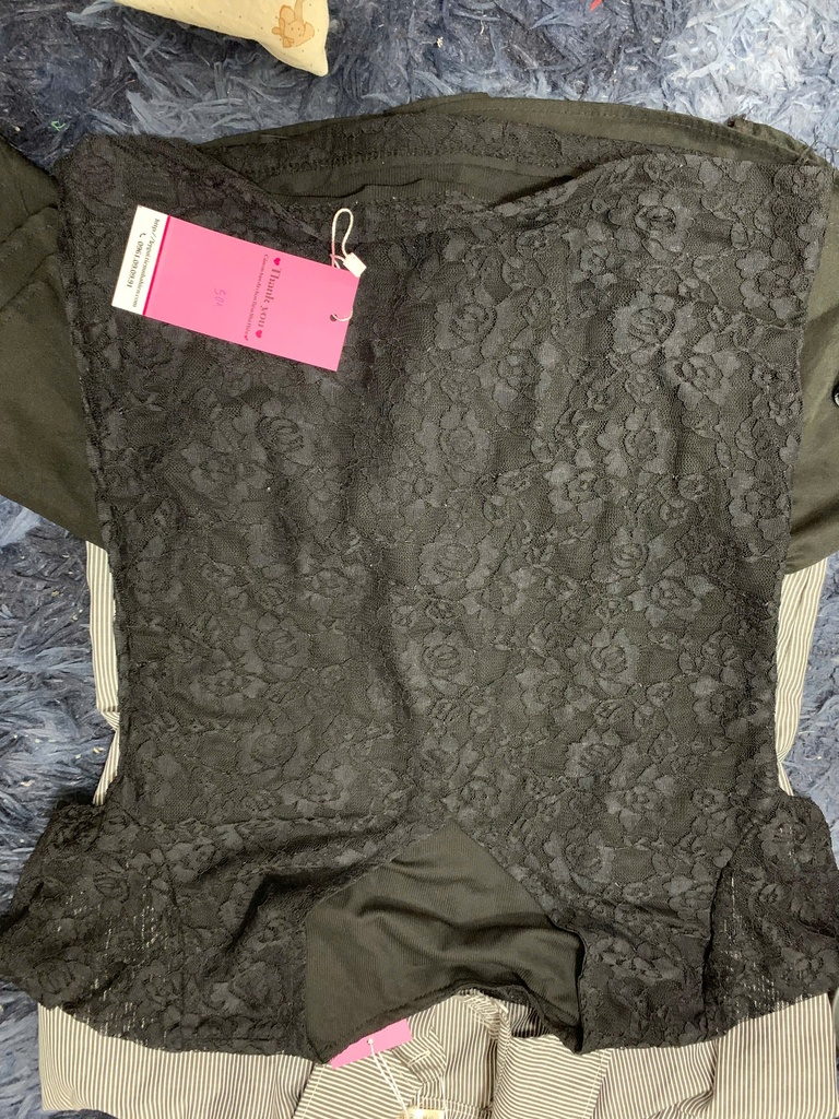 ÁO PHÔNG ĐEN REN T.NGUYEN