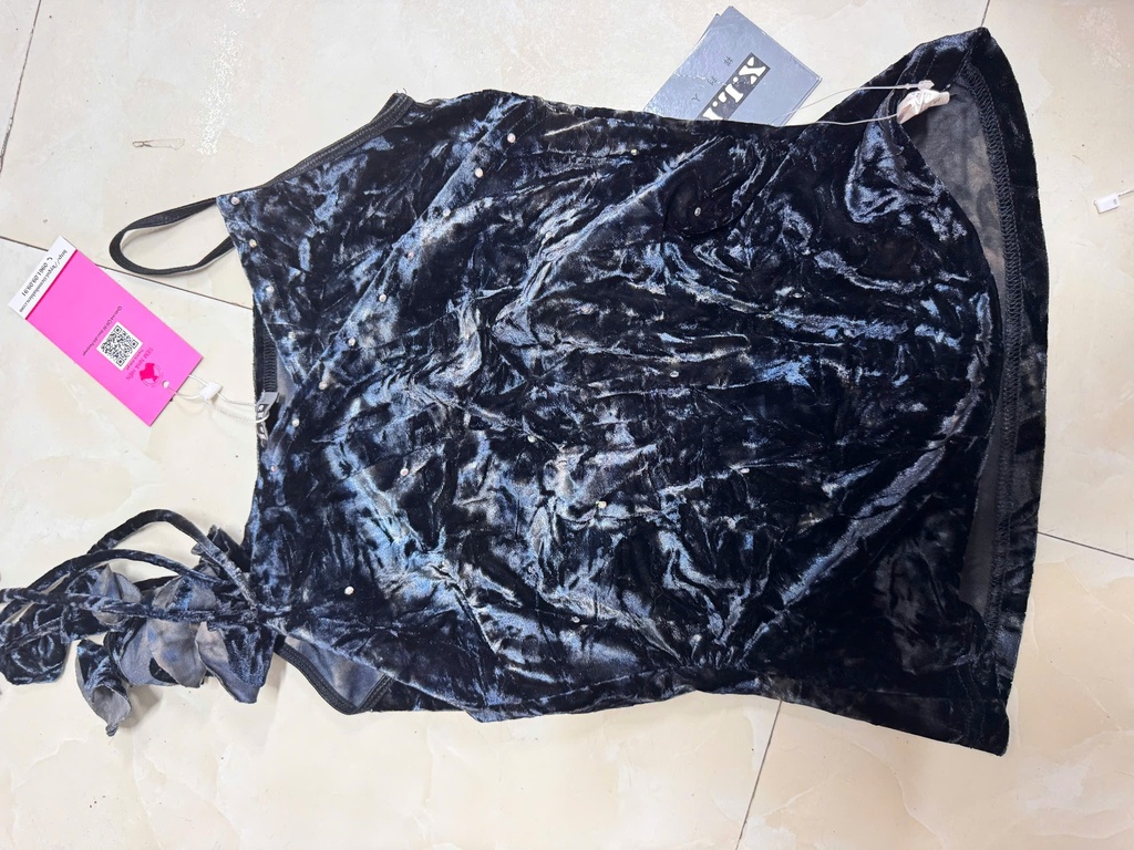 ÁO 2 DÂY NHUNG ĐEN NTKOANH