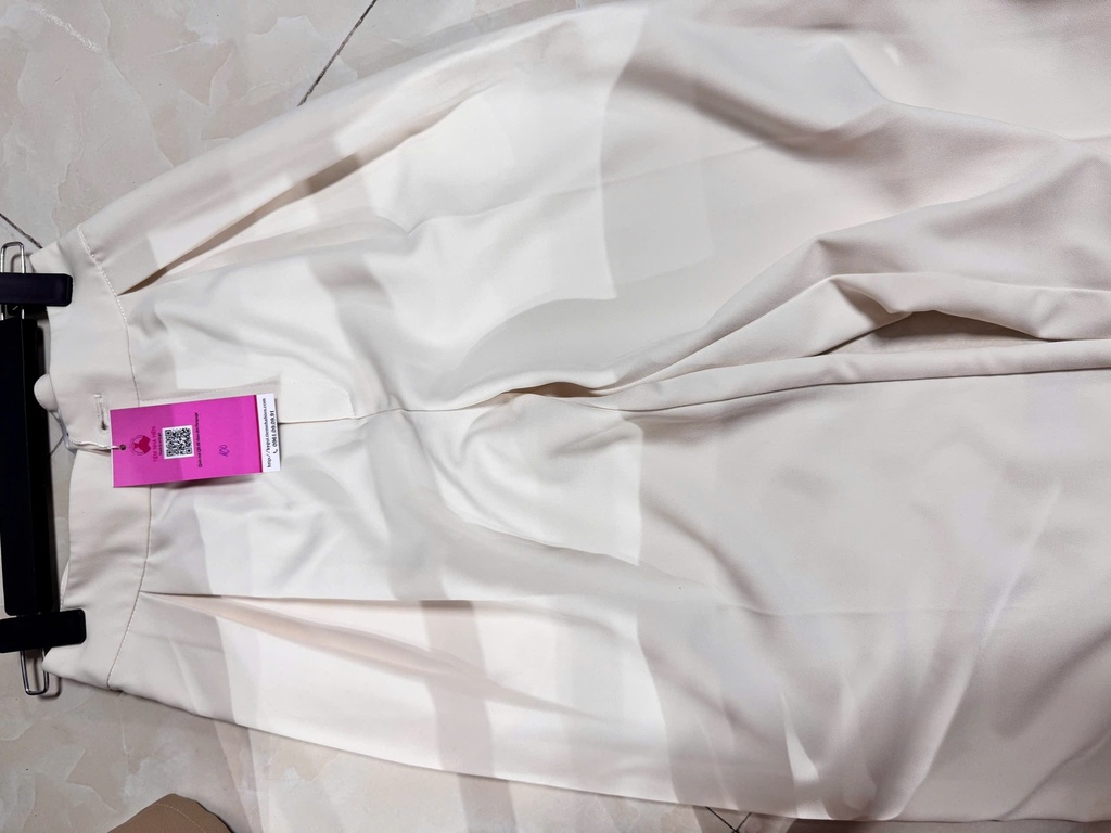 QUẦN ÂU TRẮNG DTPTHAO