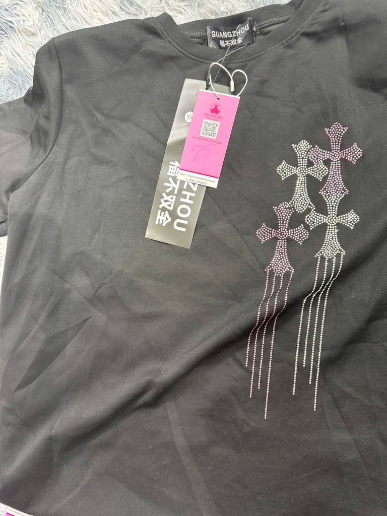 ÁO PHÔNG ĐEN ĐÍNH ĐÁ TTTHUY