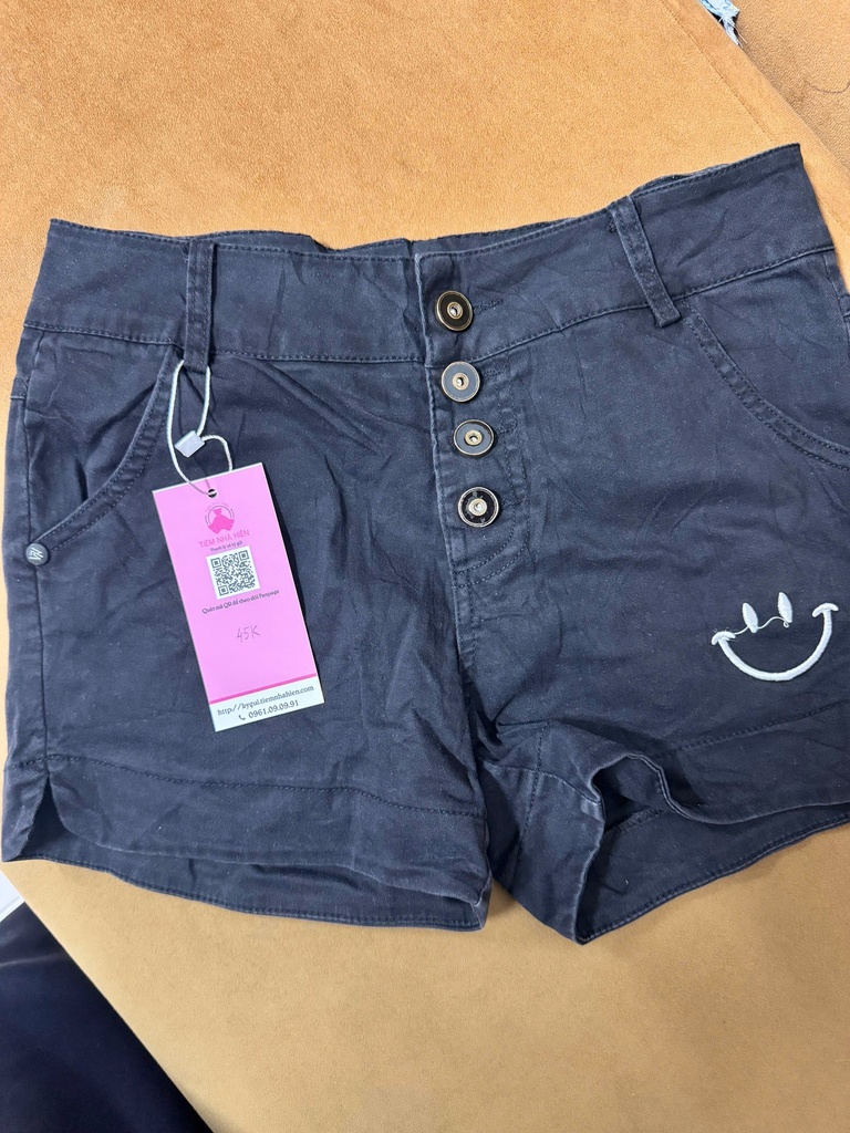 QUẦN SOOC ĐEN TKLINH