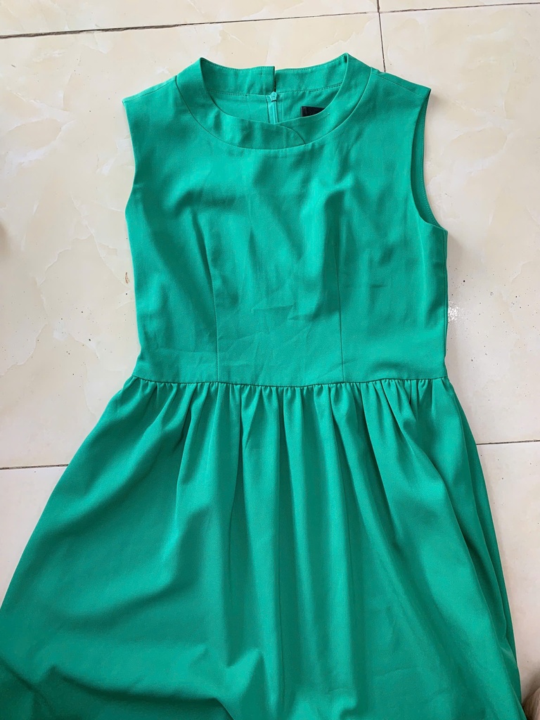 VÁY XANH SÁT NÁCH NTLINH