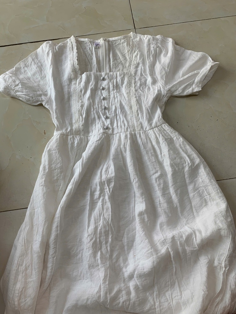 VÁY TRẮNG ĐŨI NTLINH