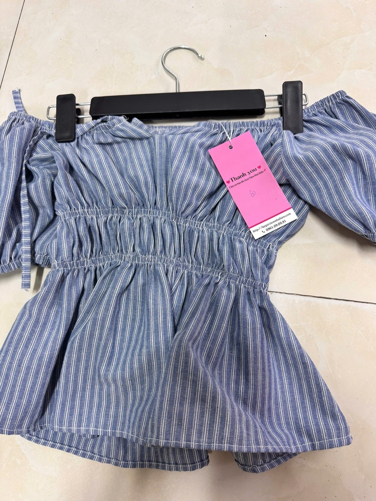 ÁO TRỄ VAI KẺ M.LINH