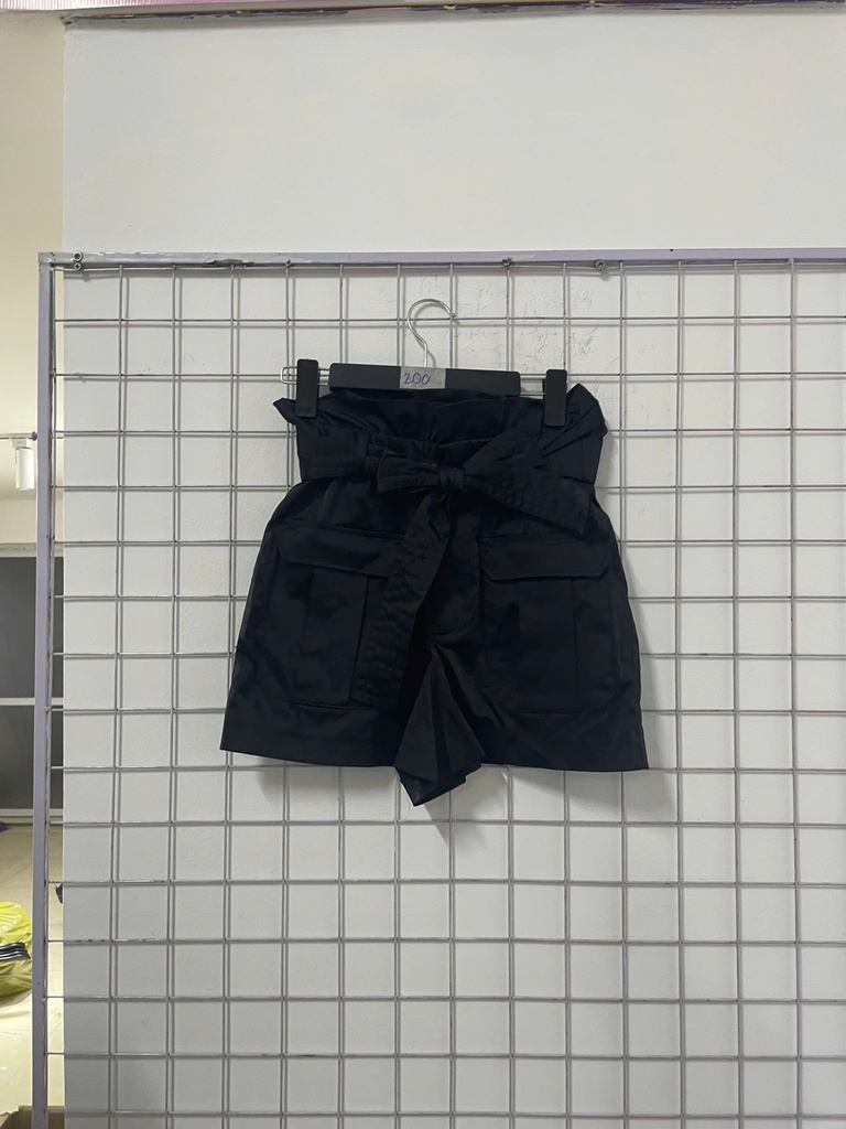 áo cúp đen lụa thắt nơ ngực