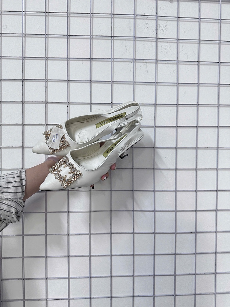 dép cao gót trắng