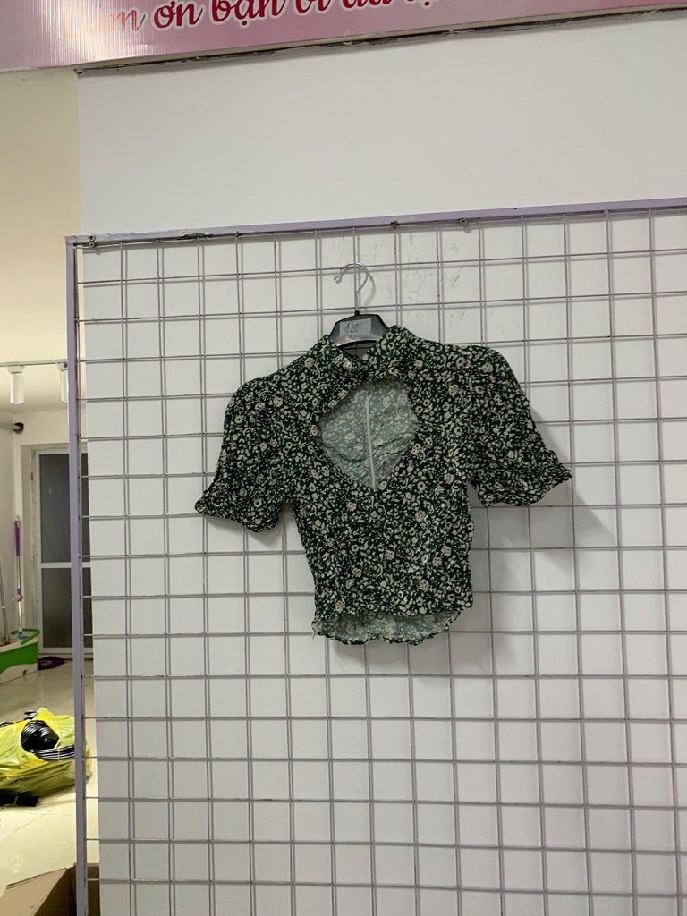 áo crt xanh hoa nhí hở lưng 