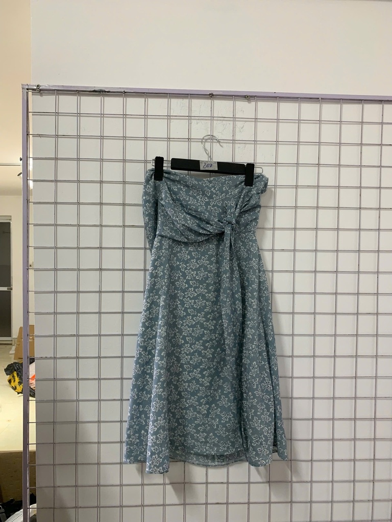 váy 2 dây xanh hoa trắng 