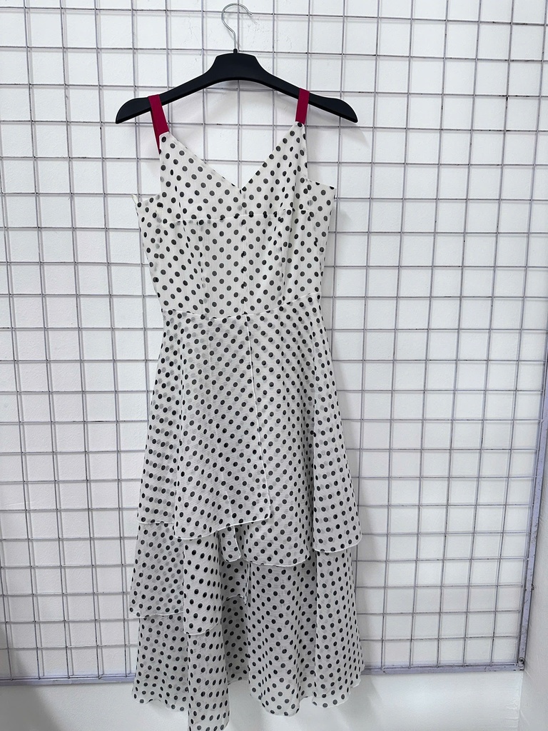 váy chấm bi