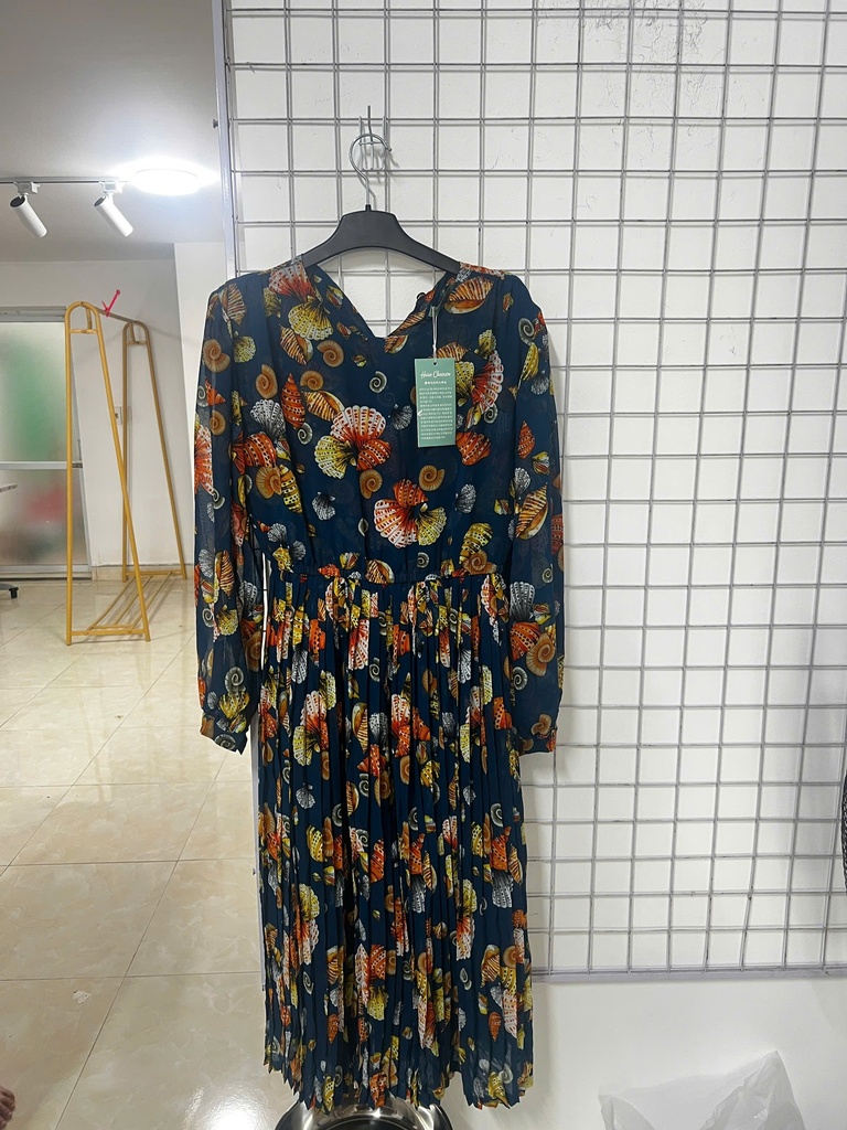 VÁY XANH HÌNH ỐC