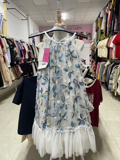 váy yếm hoa