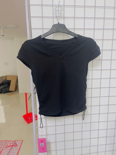 áo crt đen cổ tim nhúm eo 