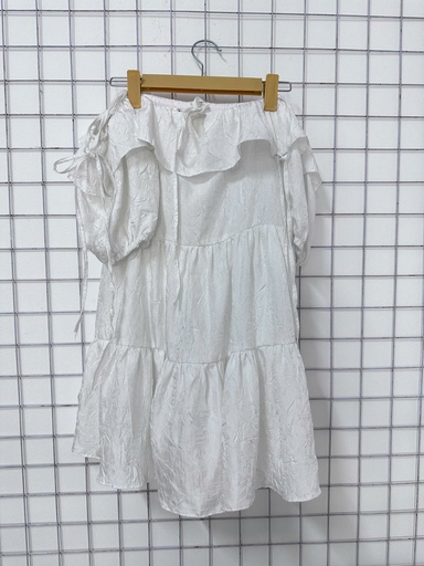 váy trễ vai tay lửng