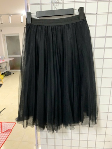 cv lưới đen dài