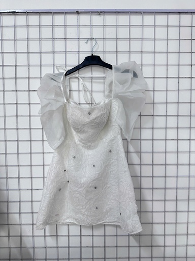 váy tay bồng trắng hoa