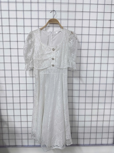 váy trắng ren tay lỡ