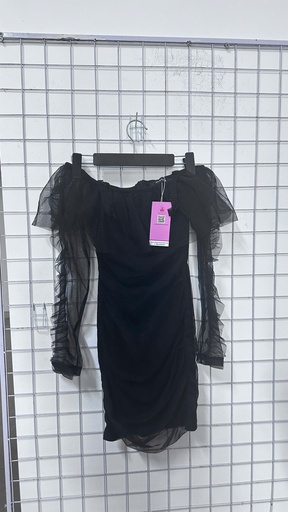 váy trễ vai đen dài tay 