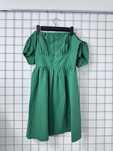 váy trễ vai xanh lá