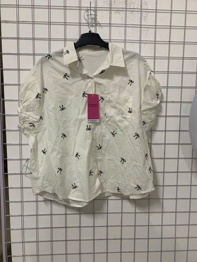 sơ mi trắng nơ đen