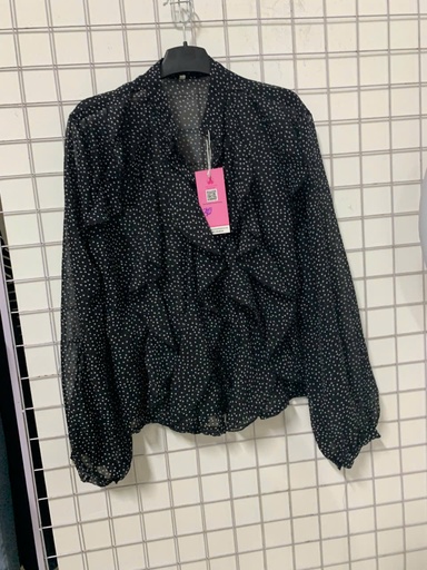 sơ mi đen chấm bi