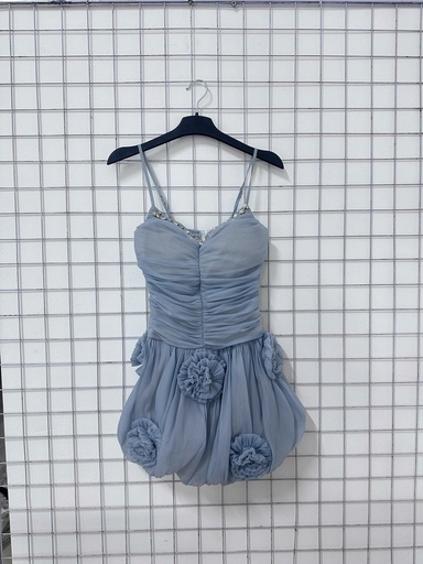 váy 2 dây xanh đính đá