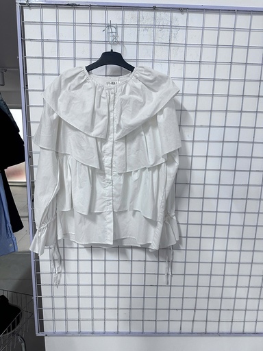 áo trễ vai trắng tầng