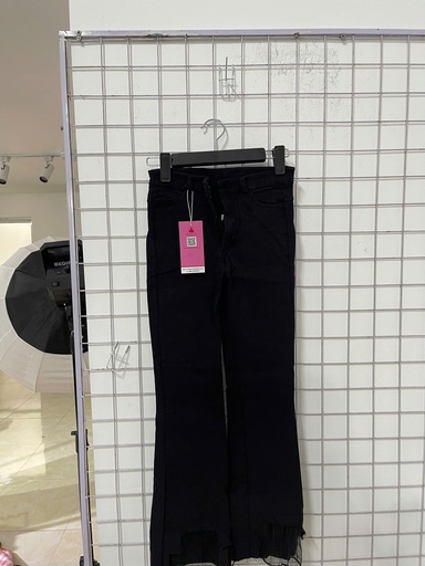 quần bò đen ống loe 