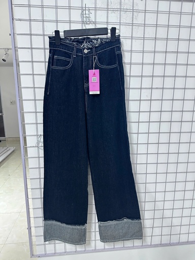 quần xuông xanh gấp gấu