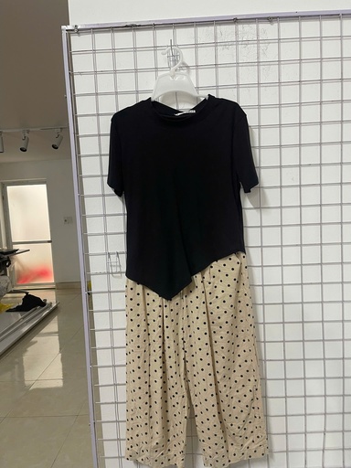 set đen quần be chấm bi