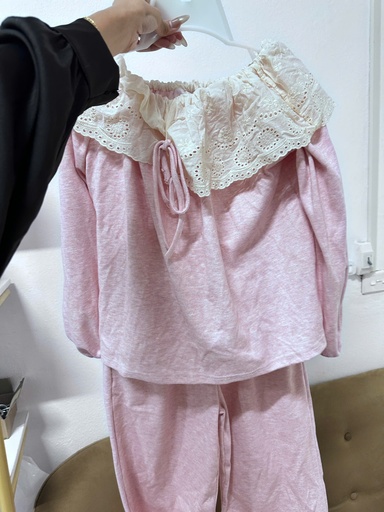 pijama hồng phối kem bèo 