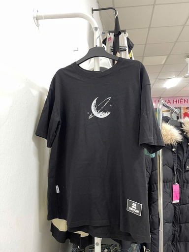 áo phông đen 