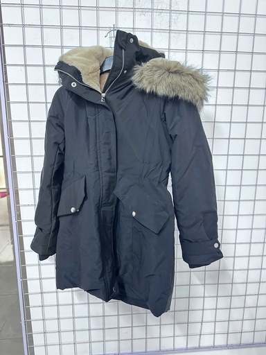 áo phao đen mũ lông