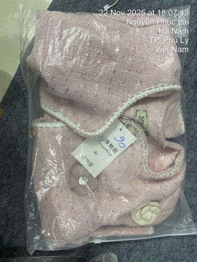 áo khác dạ hồng đính hoa 