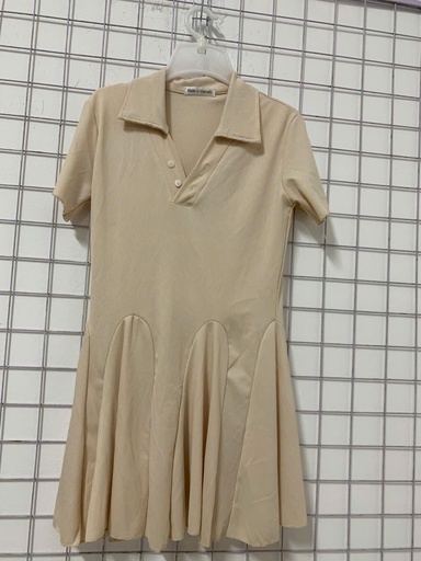 VÁY TRẮNG CỘC TAY